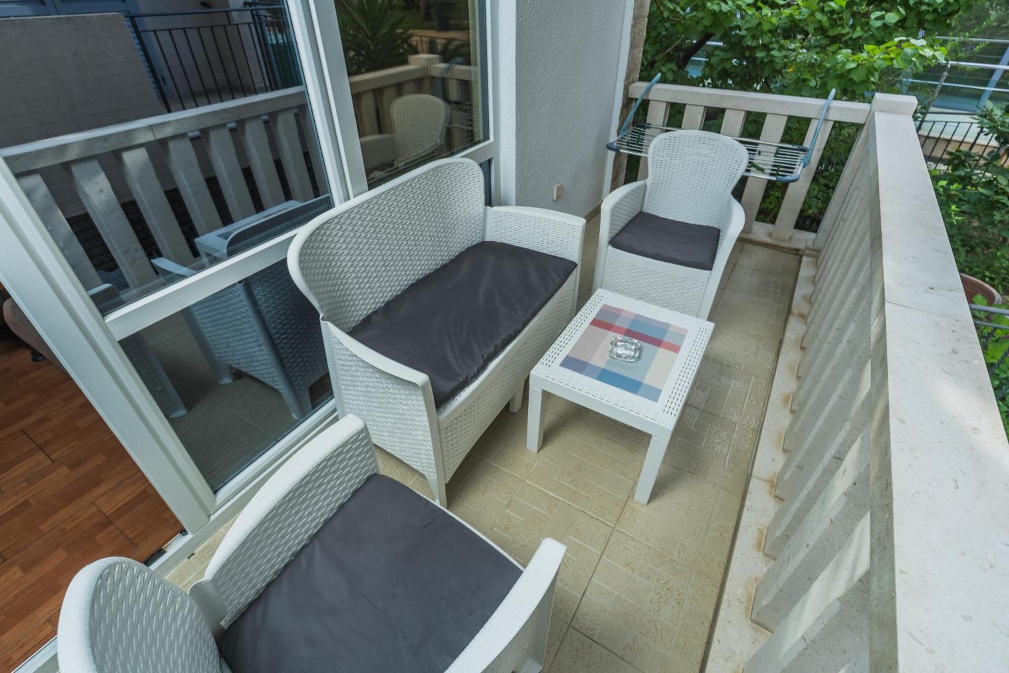Apartments Franicevic Petrovac Dış mekan fotoğraf