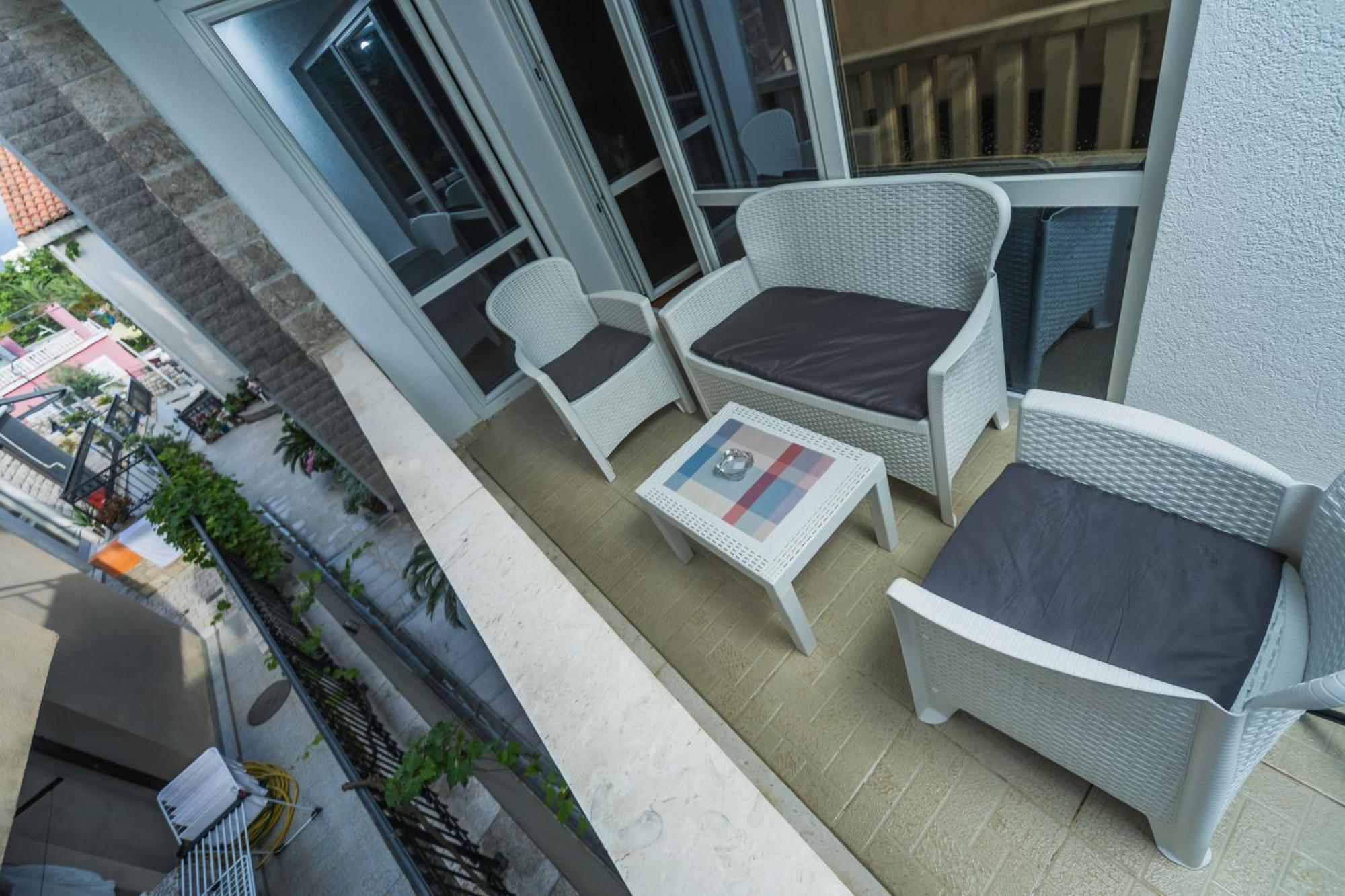 Apartments Franicevic Petrovac Dış mekan fotoğraf