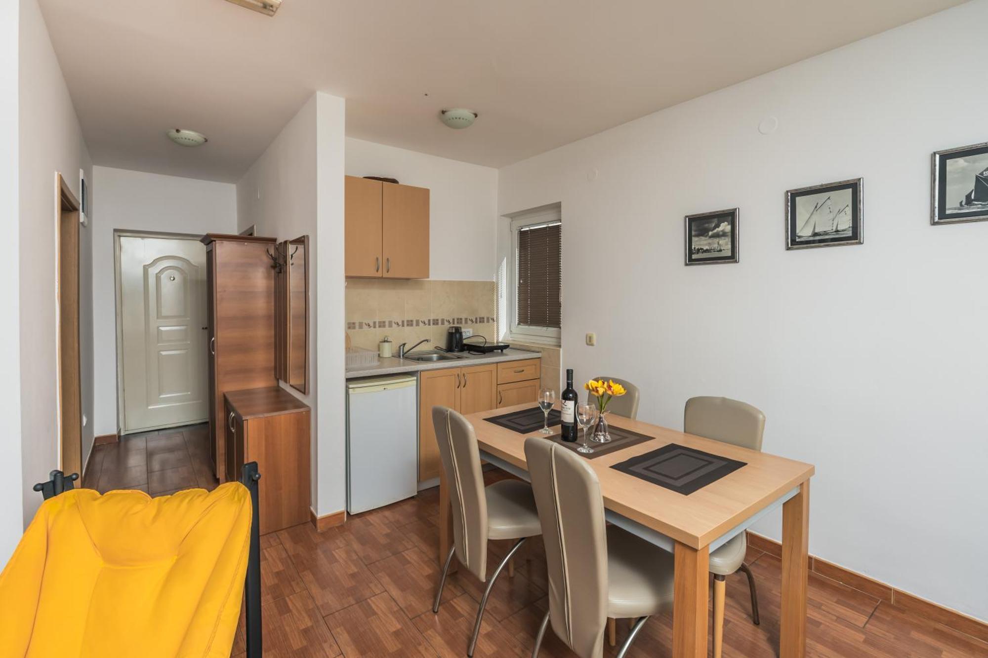 Apartments Franicevic Petrovac Dış mekan fotoğraf